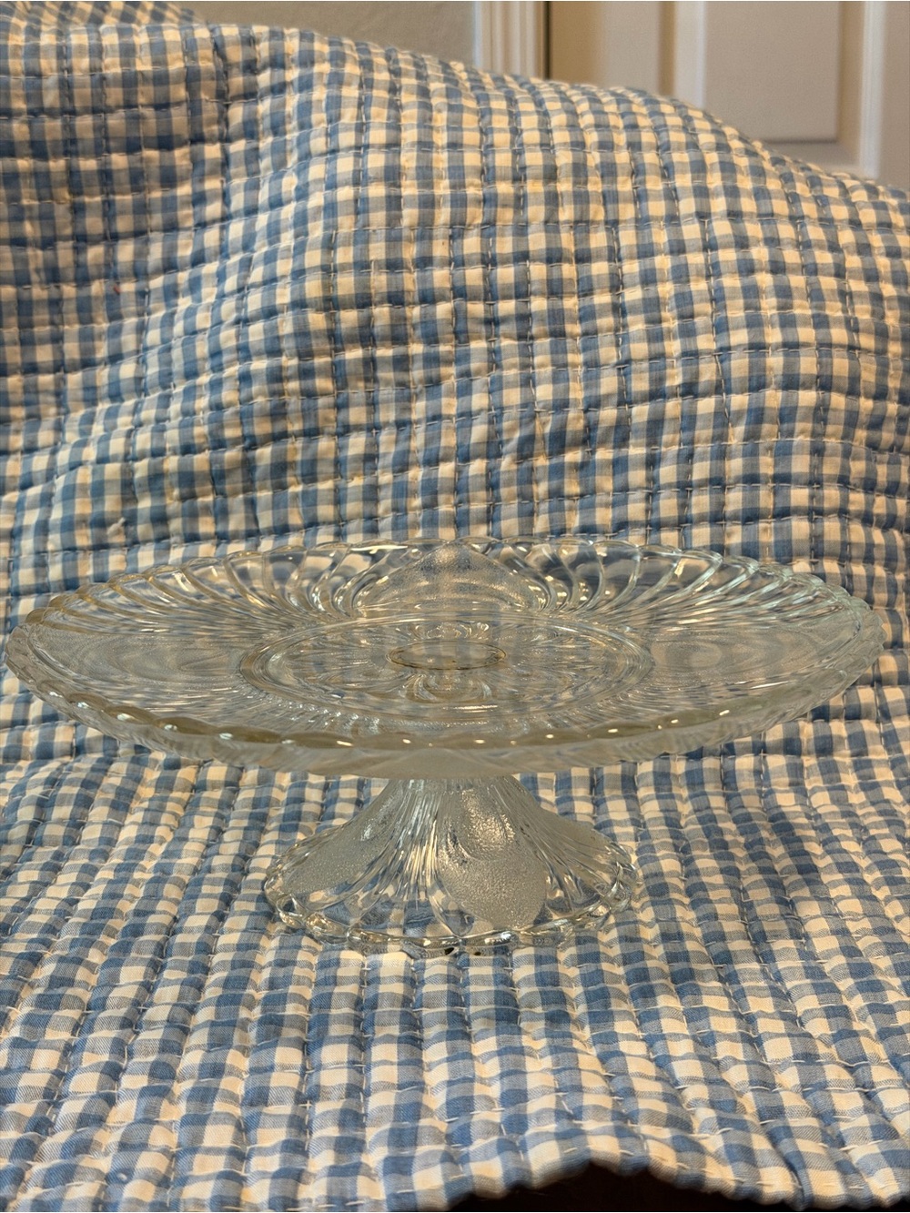 Clear Pressed Glass Pedestal Cake Stand Swirl Pattern Round 10 in x 4 in